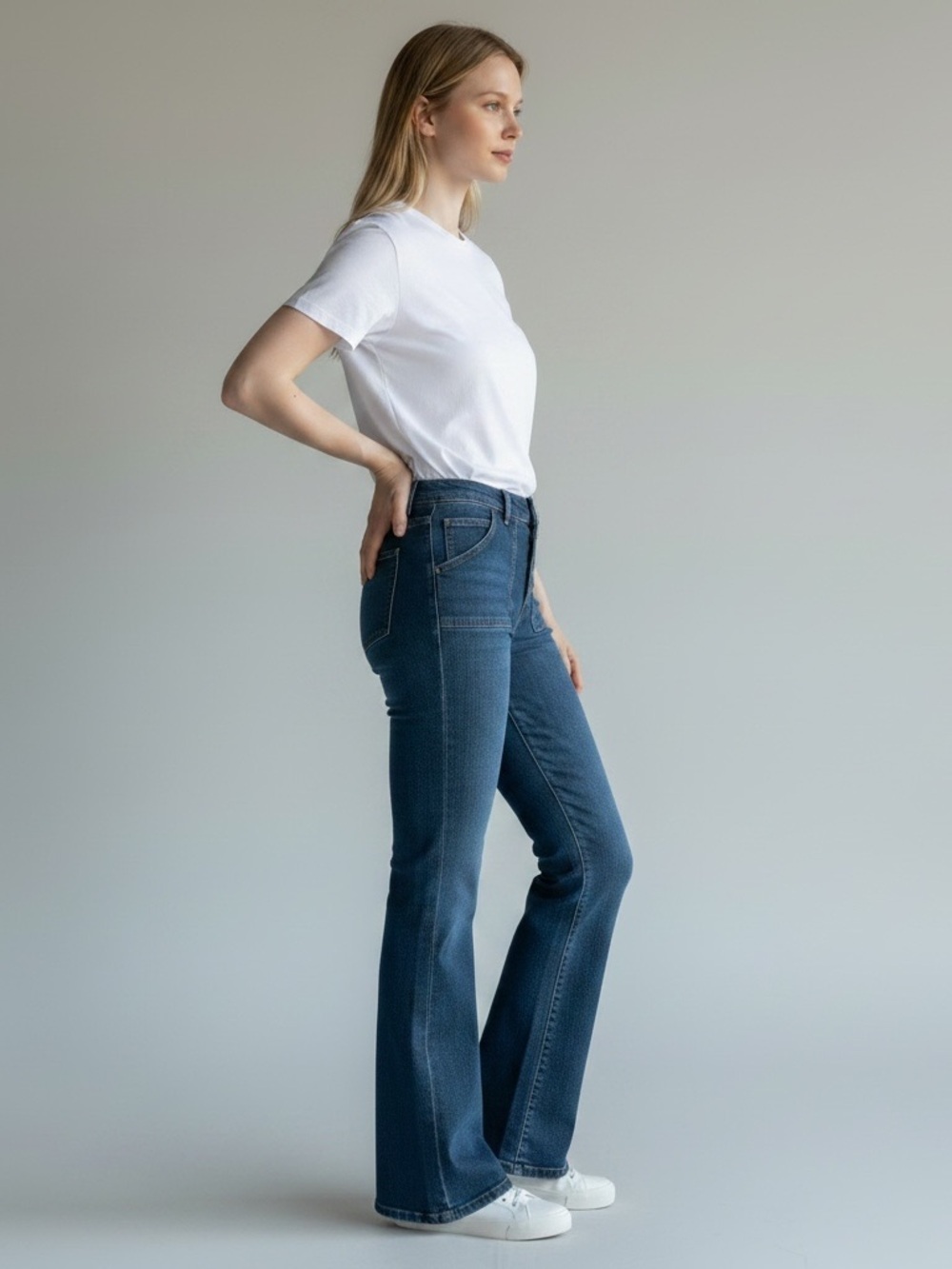Jordache Vintage Y2K Lo-Rise Exposed Button Flare Jeans Size 5/6 Dark Wash